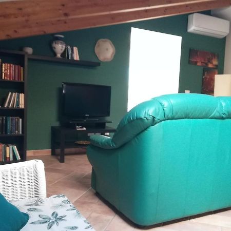 Il Cielo In Una Stanza Hotell Giulianova Eksteriør bilde